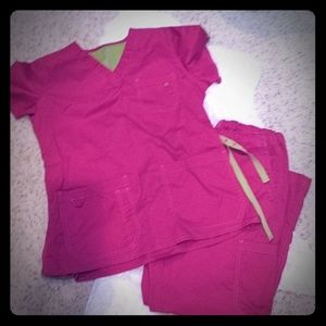 Med Couture MC2 Nursing Scrub set